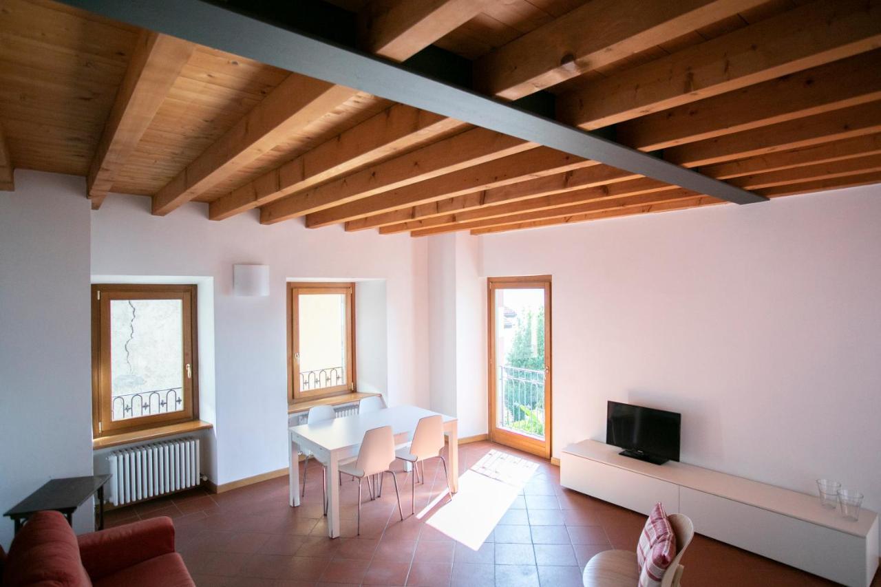 Iseolakerental - Casa Del Pescatore Riva di Solto Eksteriør bilde