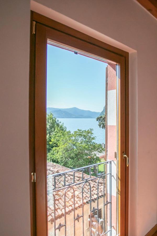 Iseolakerental - Casa Del Pescatore Riva di Solto Eksteriør bilde