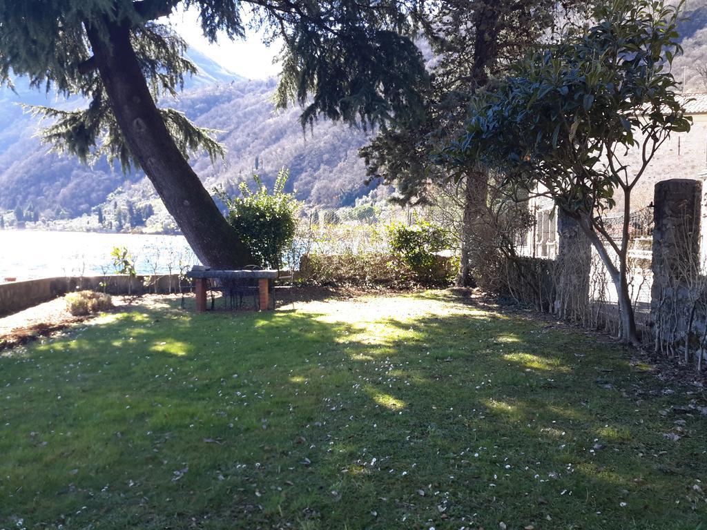 Iseolakerental - Casa Del Pescatore Riva di Solto Eksteriør bilde