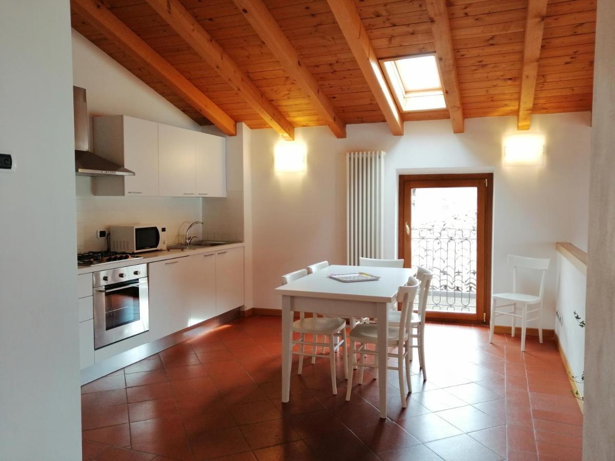 Iseolakerental - Casa Del Pescatore Riva di Solto Eksteriør bilde